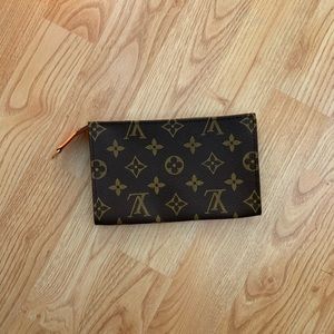 LOUIS VUITTON pouch